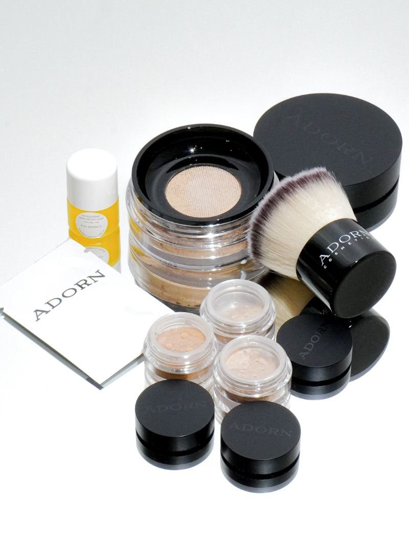 ADORN 'Match Me' Mineral SPF 20 Foundation + Free Kabuki Brush - Adorn Cosmetics