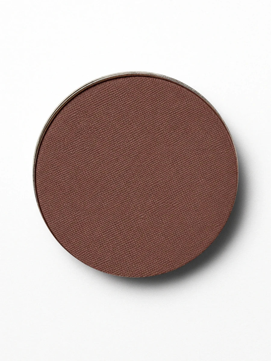 Adorn mineral eyeshadow in Sienna — gentle colour for sensitive eyes