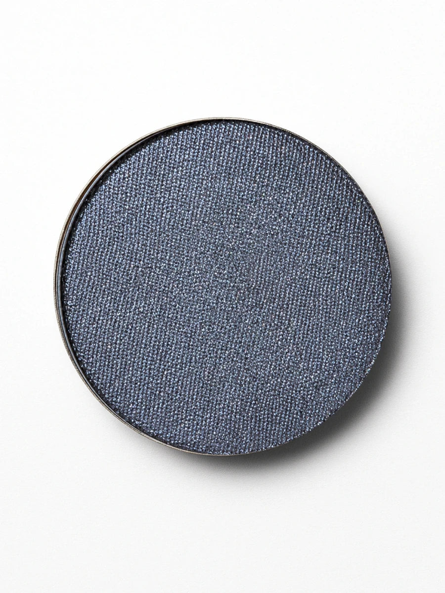 Adorn mineral eyeshadow in Slate — gentle colour for sensitive eyes