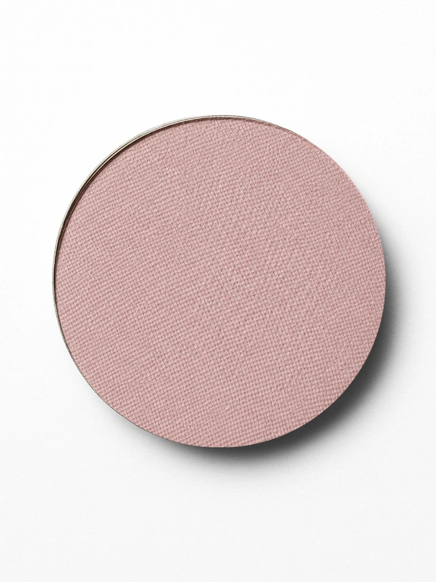 Adorn mineral eyeshadow in Marble — gentle colour for sensitive eyes