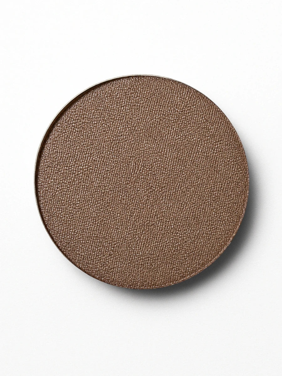 Adorn mineral eyeshadow in Old Gold — gentle colour for sensitive eyes