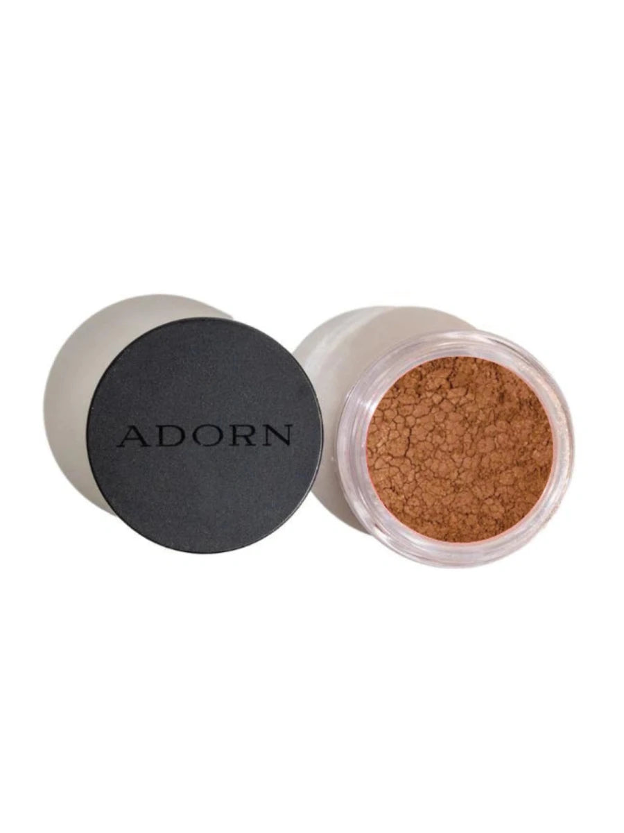 Mineral bronzer in autumn shade — Adorn refillable warm bronzer