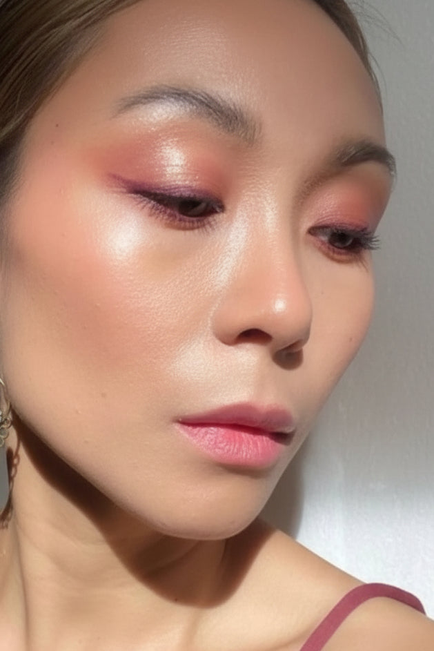 Natural Liquid Illuminator | Skin Radiance Highlighter - Adorn Cosmetics